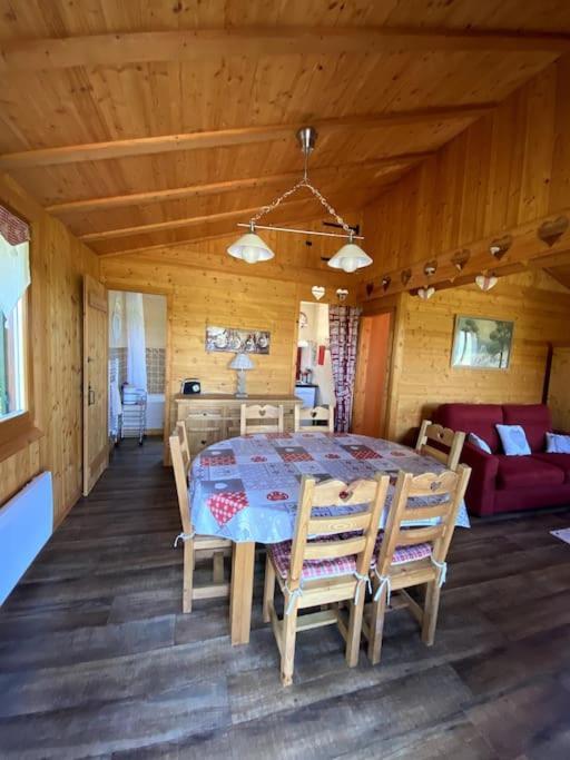 Le Chalet Des Coeurs Le Tholy Eksteriør billede