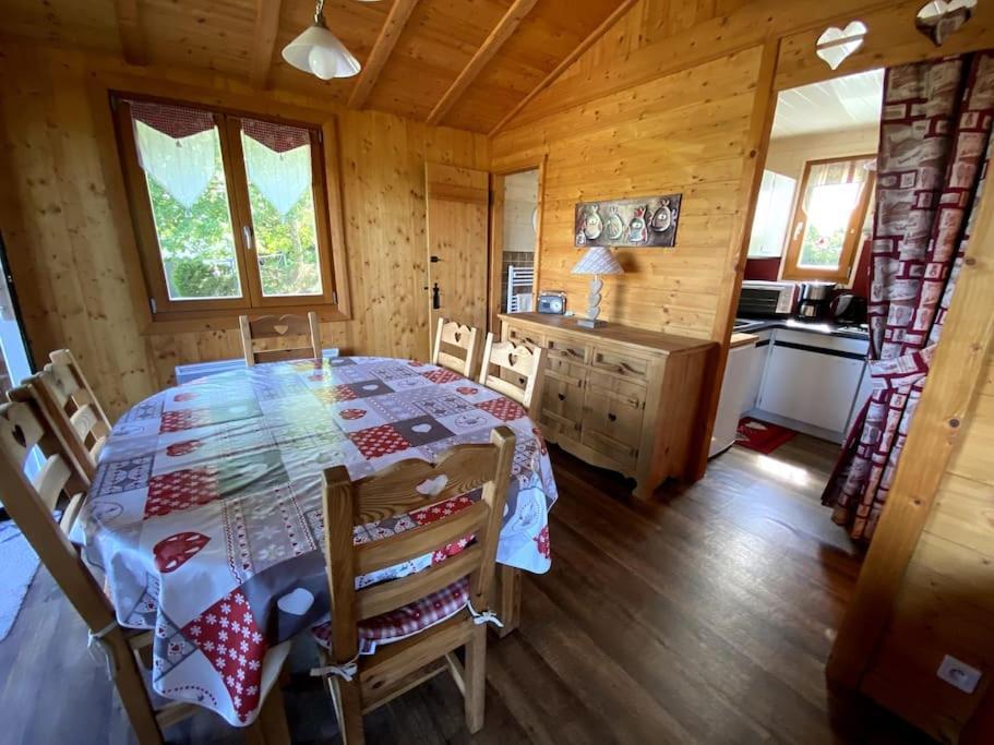 Le Chalet Des Coeurs Le Tholy Eksteriør billede